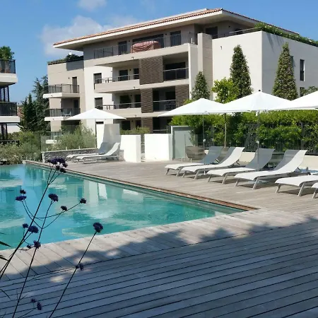 Apartment Centre St Tropez *
