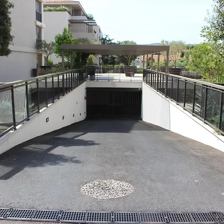 Apartment Centre St Tropez *